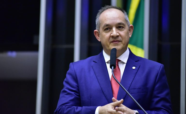 Projeto de Lei dobra prazo para registro de loteamento e desmembramento de área em lei imobiliária