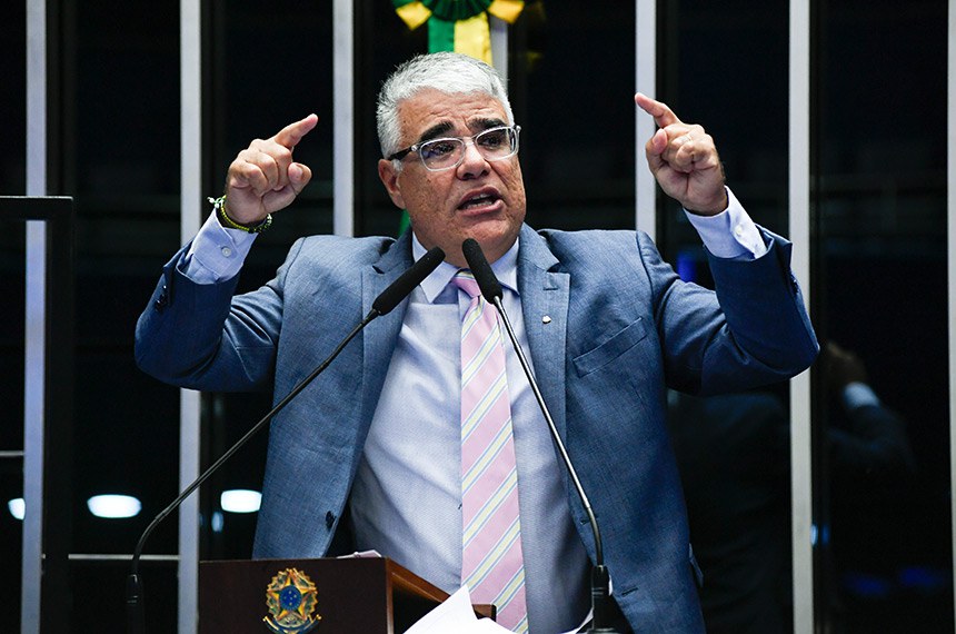 Senador Eduardo Girão declara que há perseguição do governo do Ceará à imprensa independente