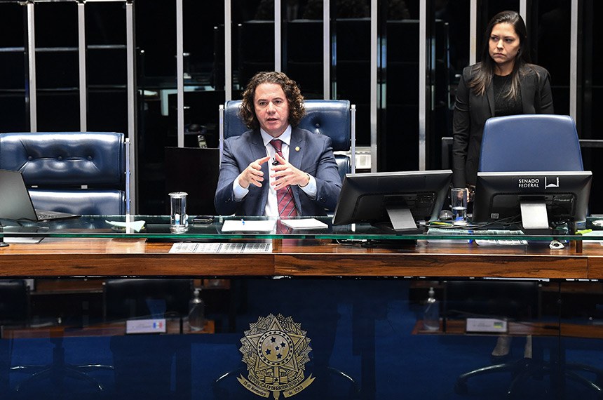 "Reforma Tributária: Pauta Trancada no Senado Federal Adia Votações e Gera Controvérsias"